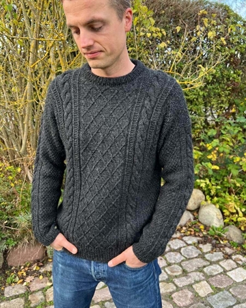 PetiteKnit Moby Sweater Man (Papirudgave)